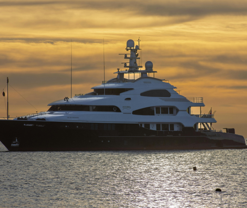 Sécurisation de yachts _ Comment les entreprises de sécurité privée protègent le luxe flottant